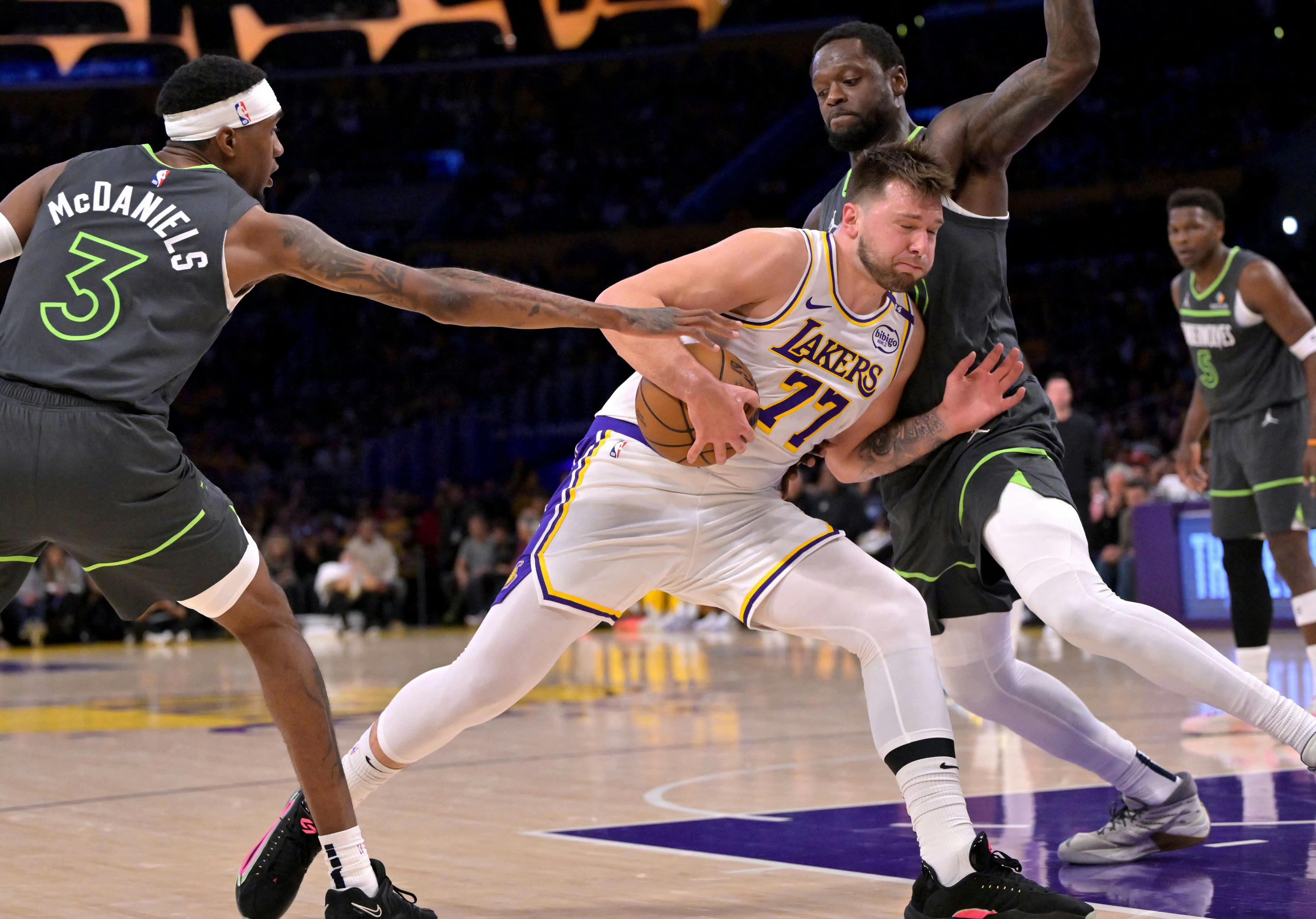 森林狼队备战季后赛,阵容稳固迎接新的挑战的简单介绍 森林狼队备战季后赛,阵容稳固迎接新的挑战的简单介绍