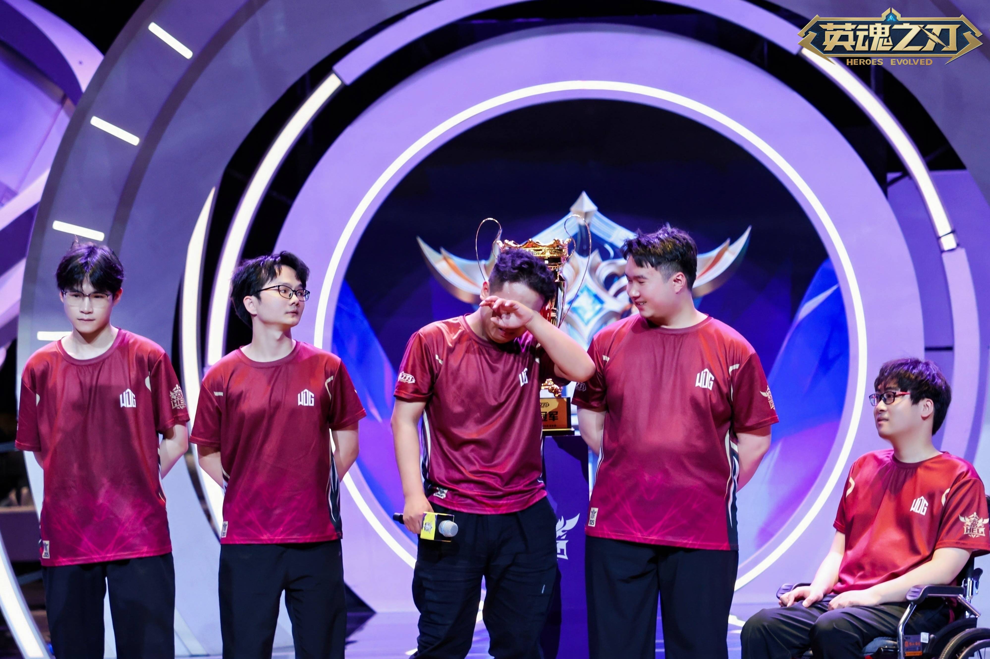 季后赛战局持续激烈，各队士气高昂争夺胜利的简单介绍