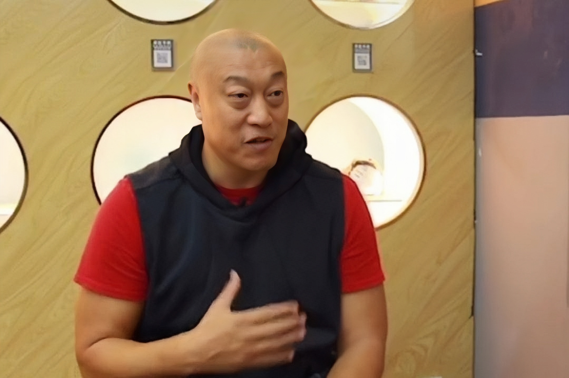 关于尤文图斯队教练团队调整，殷切期待复苏的信息