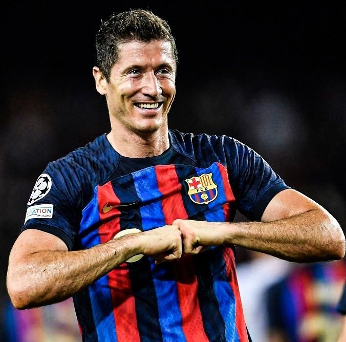 紧张对决激战正酣！巴萨吹响胜利号角(冲锋的号角已经吹响决战的序幕已经拉开)