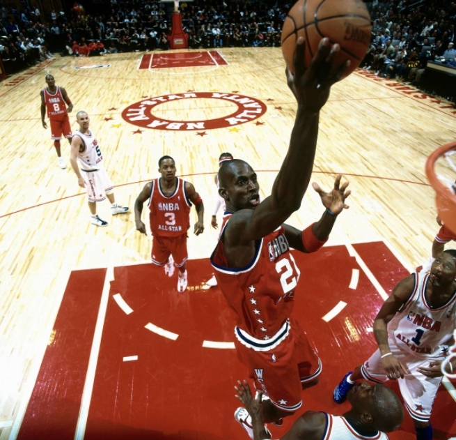 球场上展现出的激情战斗让人难以忘怀英语